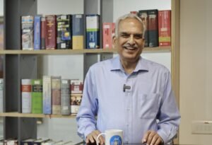 “Ex-Cop’s Mission to Combat Hunger Through MUMBAI ROTI BANK”