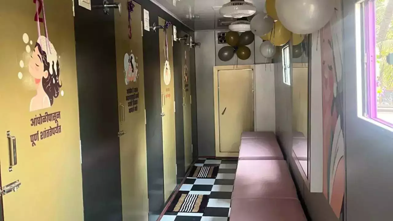 Mobile bathroom