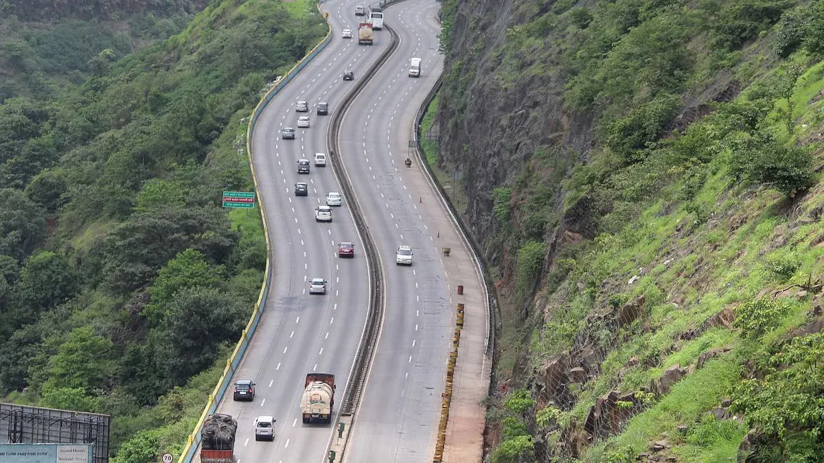 Mumbai-Pune Expressway